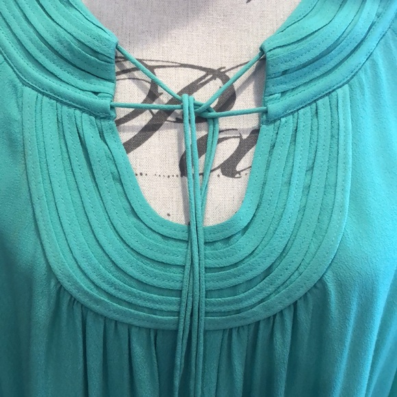 Diane von Furstenburg Blouse 😍 - Picture 2 of 7